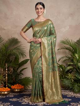 Akhilam - Womens Silk Blend Green Handloom Saree