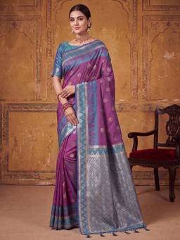 Akhilam - Womens Silk Blend Magenta Handloom Saree