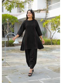 Aravalii - Black Minimal Cotton Co-Ord Set