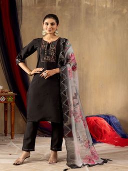 PMD FASHION - Women Black Floral Embroidered Kurta with Pant and Printed Dupatta