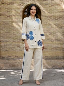 KAFTANIZE - Women Beige Floral Embroidered Co-Ord Set