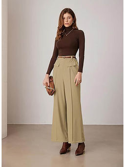 Outzidr - Wide Fit Khaki Trouser