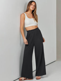Outzidr - Black Elasticated Flare Trouser