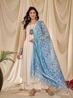 InWeave - Women White Solid Kurta with Palazzo with Dupatta (Set of 3)