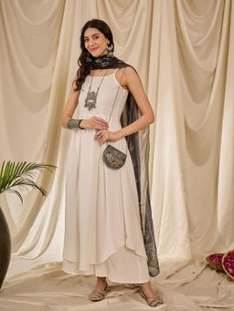 InWeave - Women White Solid Kurta with Palazzo with Dupatta (Set of 3)