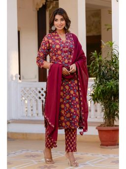Kohsh - Women Purple Cotton Floral Print Straight Kurta with Pant and Dupatta (Set of 3)