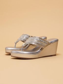 ERIDANI - Silver Myshty Embroidered Wedges