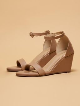 ERIDANI - Beige Sublime Wedge Sandals