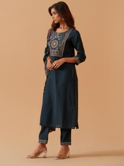 Gahan - Embroidered Kurta with Pants & Dupatta