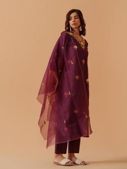 Gahan - Round Neck Embroidered Kurta with Pants & Dupatta