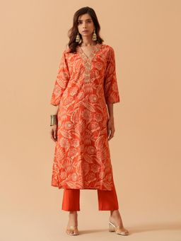 Gahan - Floral Printed Chander Cotton V-Neck Straight Kurta with Pants