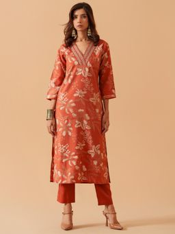 Gahan - Floral Printed Chander Cotton V-Neck Straight Kurta with Pants
