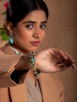 Neeta Boochra - 925 Sterling Silver Two Tone 22K Gold Plated Bangle With Turquoise & White Kundan