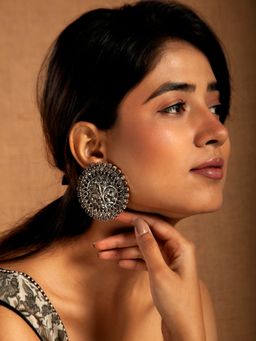 Neeta Boochra - 925 Sterling Silver Checker Crystal Earring