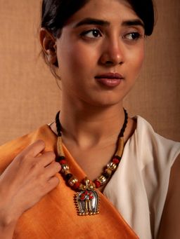 Neeta Boochra - 925 Sterling Silver Two Tone 22K Gold Plated Orange & White Kundan Pendant Necklace