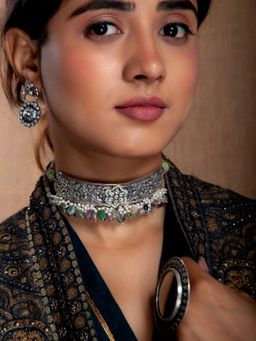 Neeta Boochra - 925 Sterling Silver Mullticolor Flourite Necklace With Pearl & Kundan