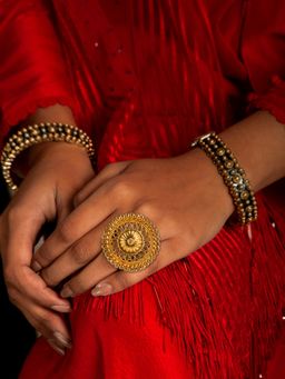 Neeta Boochra - 925 Sterling Silver 22K Gold Plated Ring