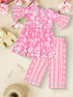 Bella Moda - Pink Cotton Woven Floral Printed Kurta with Pant