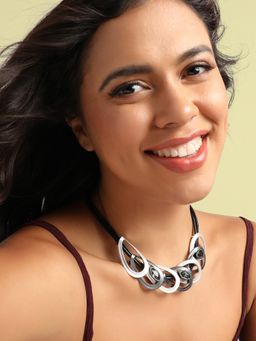 Sohi - Women Silver Oblong Halo Necklace