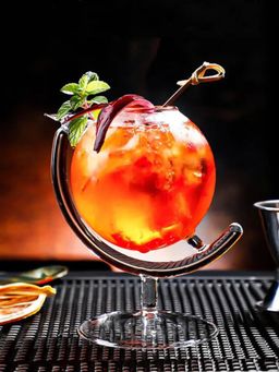 Smokey Cocktail - The Globe Cocktail Glass (Pack of 2)