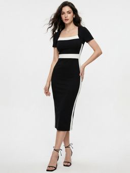 Outzidr - Black Short Sleeve Contrast Panel Dress