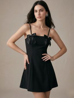 Outzidr - Black Spaghetti Strap Bow Detail Dress