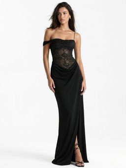 Outzidr - Black Lace Detail Dress