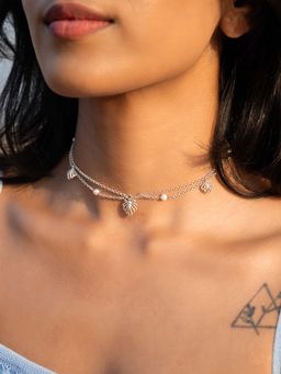 Shaya by CaratLane - Shells On The Shore Choker Necklace In 925 Silver