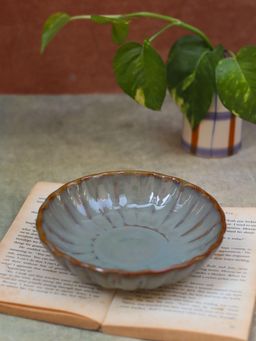 WEAVING HOMES - Green Blossom Bowl