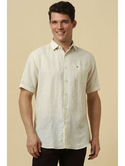 Allen Solly - Men Cream Slim Fit Print Half Sleeves Casual Shirts