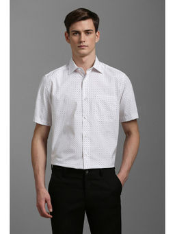 Louis Philippe - Men White Classic Fit Print Half Sleeves Formal Shirt