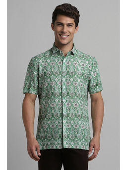 Simon Carter - Green Shirt