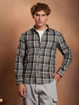 Campus Sutra - Men Moon Grey and Onyx Black Shadow Check Regular Shirt