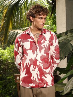 Campus Sutra - Men Scarlet Red Camouflage Tactile Shirt