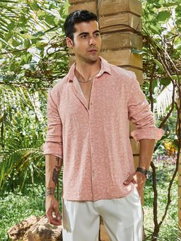 Campus Sutra - Men Rouge Pink Bloom Textured Shirt