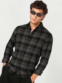 Bewakoof - Men Grey-Black Checks Regular Fit Shirt