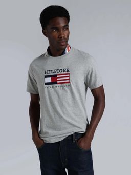 Tommy Hilfiger - Men Grey Printed Regular Fit Cotton T-shirt