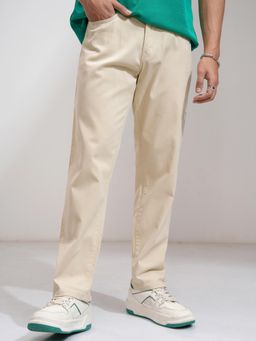 HIGHLANDER - Men Beige Solid Relaxed Fit Trouser