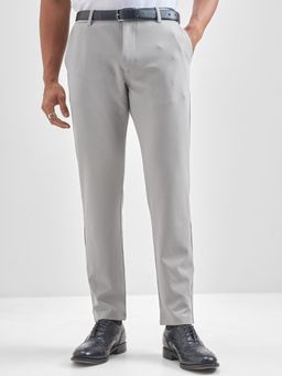 HIGHLANDER - Men Smart Slim Fit Mid Rise Chinos