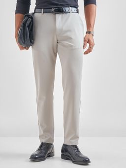 HIGHLANDER - Mid-Rise Slim Fit Samrt Casual Chinos
