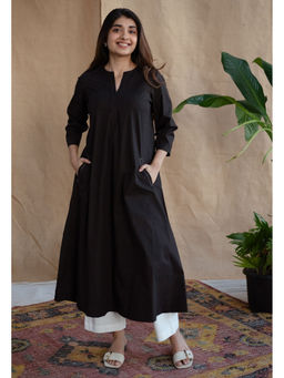 The Indian Ethnic Co. - Black Poplin Cotton Solid Kurta