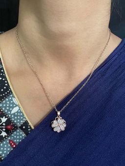 Digital Dress Room - (Wear It 2 Ways) Reversible Rose Gold Heart Necklace