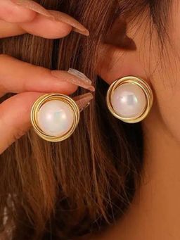 ISHKAARA - Circular Stud Earrings
