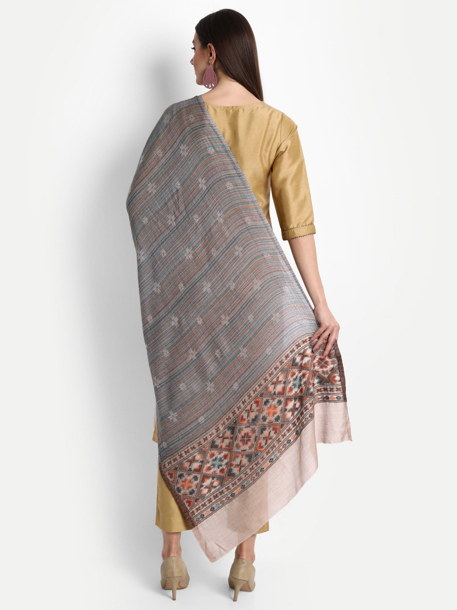 zamour Kashmiri Kani Grey Fine Wool Stole-picture-34