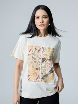 Twenty Dresses by Nykaa Fashion - Off White Oversized Printed Round Neck T-shirt