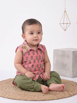Kinder Kids - Girls Ethnic Motifs Printed Regular Pure Cotton Kurti With Dhoti