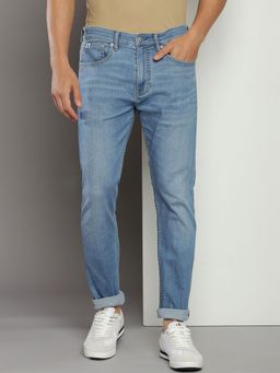 Calvin Klein - Men Blue Mid Wash Tapered Fit Mid Rise Jeans