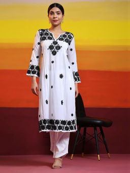 HOUSE OF KARI - Samma Chikankari Long Kurta In Rayon Cotton For Women White & Black