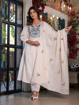 Roohaniyat - White Hand Painted Kurta with Pant and Dupatta (Set of 3)