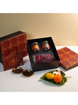 Ritualistic - Handcraved Neerja Soapstone Diffuser Burner With 2 Frgrances Jar 45gm Qty